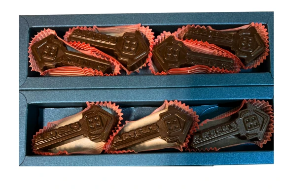 275-10-branding-choco-17502380575962.png